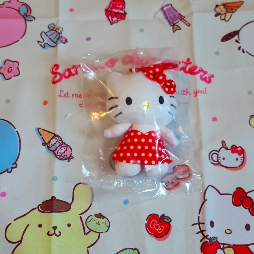 Hello kitty plush keychain
